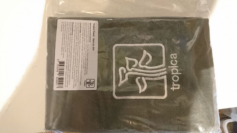 Tropica Towel  med carabin krok